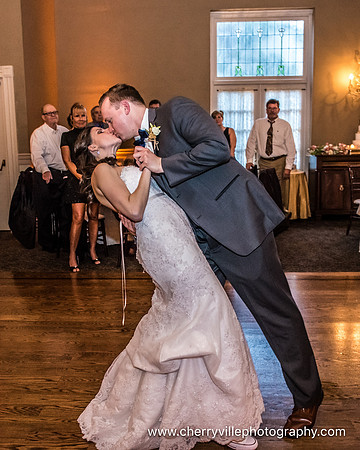 21#NJWedding #DavidsCountryInn #CherryvillePhotography cherryville-photography-clinton-hunterdon-county-NJ-wedding-photographer, cute-sweet--fun-must-have-bride-groom-picture-davids-country-inn