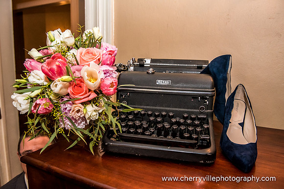 3#NJWedding #DavidsCountryInn #CherryvillePhotography cherryville-photography-clinton-hunterdon-county-NJ-wedding-photographer, cute-sweet--fun-must-have-bride-groom-picture-davids-country-inn