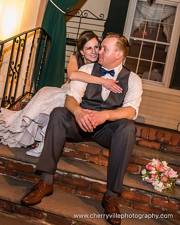 32#NJWedding #DavidsCountryInn #CherryvillePhotography cherryville-photography-clinton-hunterdon-county-NJ-wedding-photographer, cute-sweet--fun-must-have-bride-groom-picture-davids-country-inn
