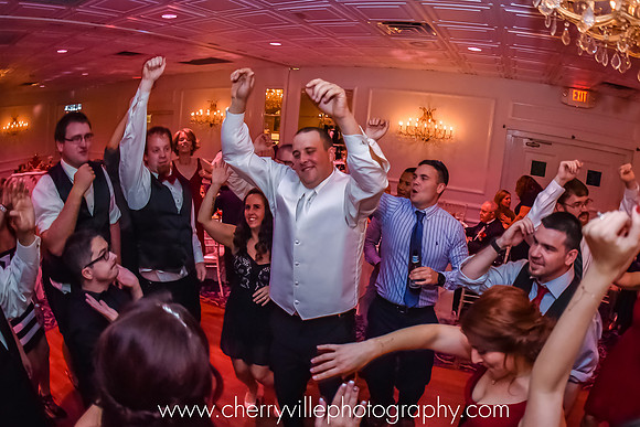 #PeronaFarm #CherryvillePhotography #NJWedding  #NJWedding #CherryvillePhotography cherryville-photography-clinton-hunterdon-county-NJ-wedding-photographer1334