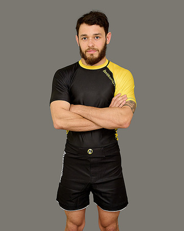 BlackYellowModel00003