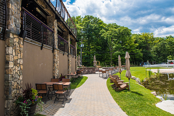 15,clinton-hunterdon-county-NJ-wedding-photographer, cute-sweet--fun-must-have-bride-groom-picture-cherryville-photography-rock-island-lake-club
