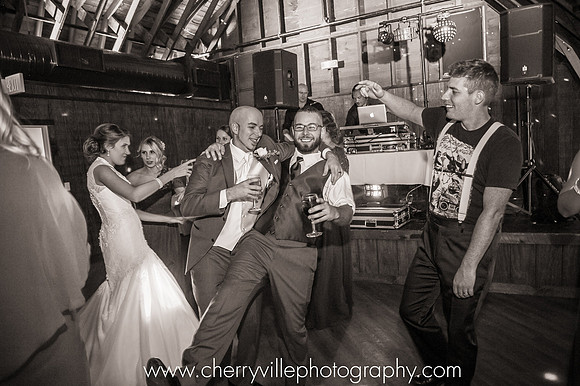#PeronaFarm #CherryvillePhotography #NJWedding  #NJWedding #CherryvillePhotography cherryville-photography-clinton-hunterdon-county-NJ-wedding-photographer1386