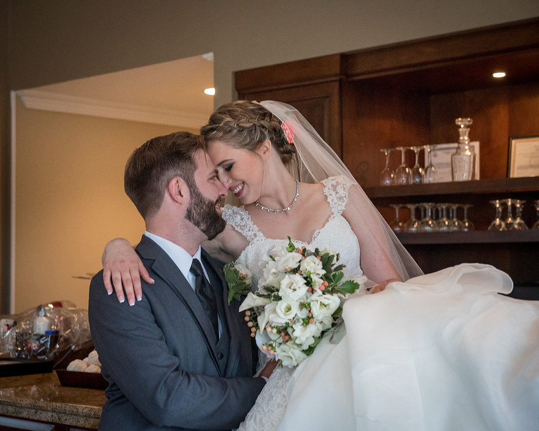 1,clinton-hunterdon-county-NJ-wedding-photographer, cute-sweet--fun-must-have-bride-groom-picture-beaver-brook-cc-cherryville-photography