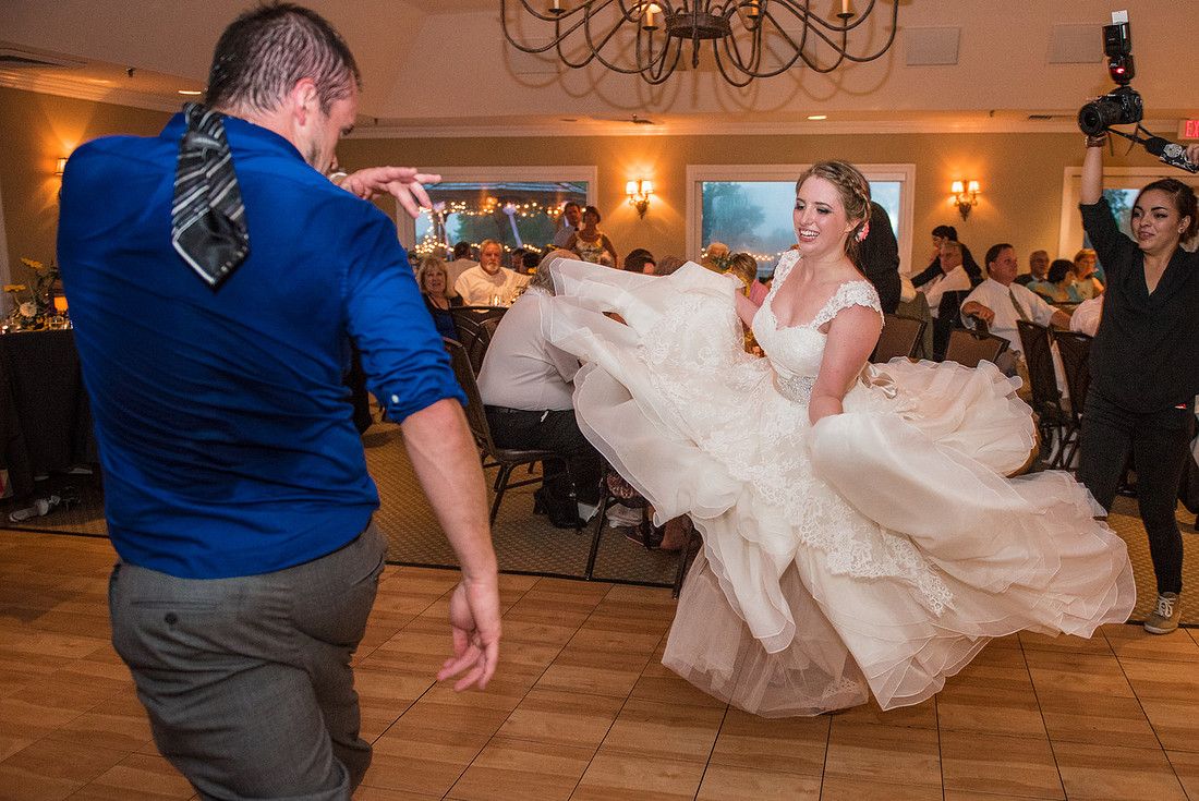 1,clinton-hunterdon-county-NJ-wedding-photographer, cute-sweet--fun-must-have-bride-groom-picture-beaver-brook-cc-cherryville-photography
