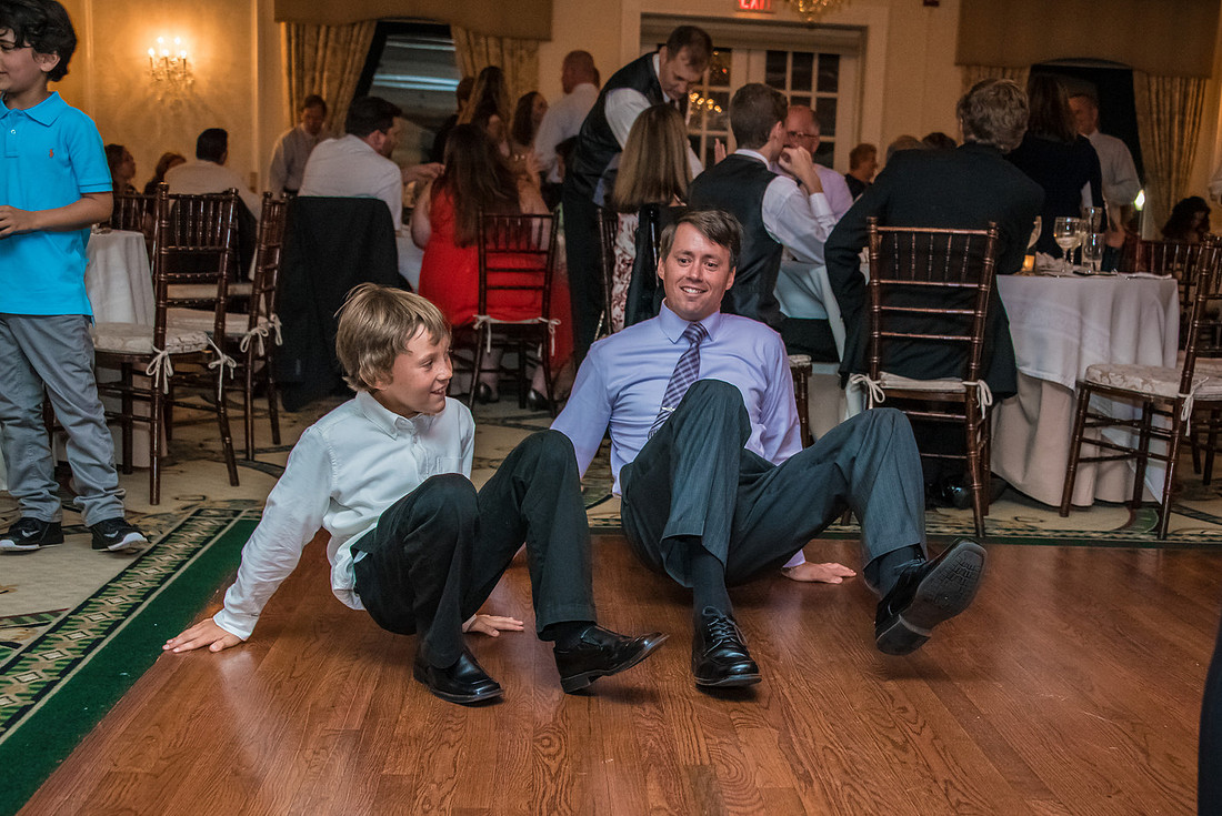 cherryville-photography-clinton-hunterdon-county-NJ-wedding-photographer, cute-sweet--fun-must-have-bride-groom-picture-molly-pitcher-inn