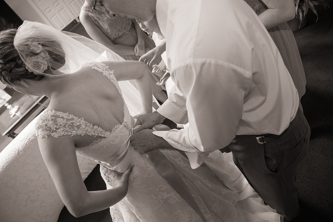 1,clinton-hunterdon-county-NJ-wedding-photographer, cute-sweet--fun-must-have-bride-groom-picture-beaver-brook-cc-cherryville-photography