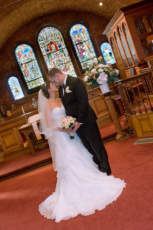 cherryville-photography-clinton-hunterdon-county-NJ-wedding-photographer, cute-sweet--fun-must-have-bride-groom-picture-molly-pitcher-inn