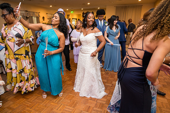 Wedding at BelloGiorno in July taken by Cherryville Photography located in Clinton, NJ-43