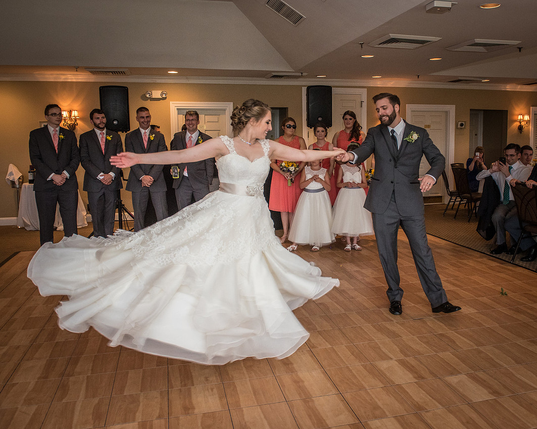 1,clinton-hunterdon-county-NJ-wedding-photographer, cute-sweet--fun-must-have-bride-groom-picture-beaver-brook-cc-cherryville-photography