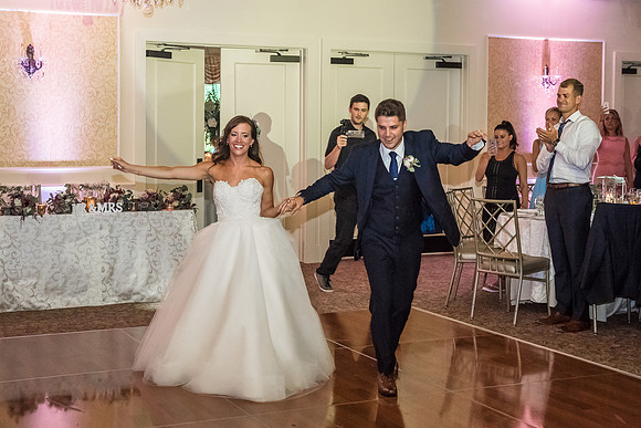 31,#NJWedding #CherryvillePhotography cherryville-photography-clinton-hunterdon-county-NJ-wedding-photographer, cute-sweet--fun-must-have-bride-groom-picture-farmhouse-at-the-grand-colonial-immaculate