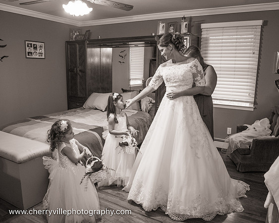 #NJWedding #flowergirl #CherryvillePhotography cherryville-photography-clinton-hunterdon-county-NJ-wedding-photographer, cute-sweet--fun-must-have-bride-groom-picture-flower-girlD3S_0285