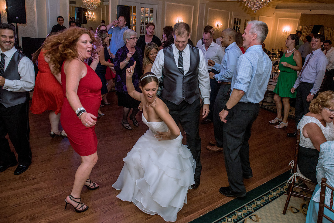 cherryville-photography-clinton-hunterdon-county-NJ-wedding-photographer, cute-sweet--fun-must-have-bride-groom-picture-molly-pitcher-inn