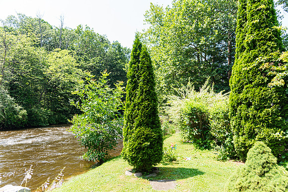 012Cherryville