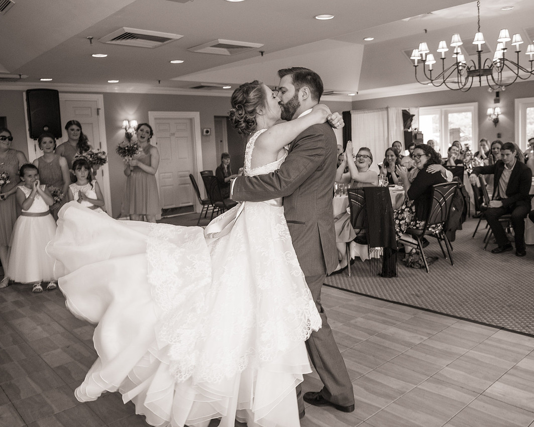 1,clinton-hunterdon-county-NJ-wedding-photographer, cute-sweet--fun-must-have-bride-groom-picture-beaver-brook-cc-cherryville-photography