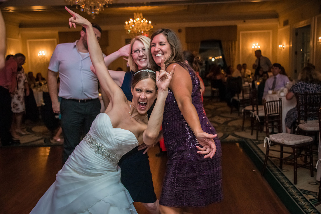 cherryville-photography-clinton-hunterdon-county-NJ-wedding-photographer, cute-sweet--fun-must-have-bride-groom-picture-molly-pitcher-inn