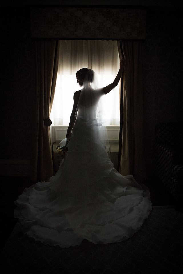 cherryville-photography-clinton-hunterdon-county-NJ-wedding-photographer, cute-sweet--fun-must-have-bride-groom-picture-molly-pitcher-inn